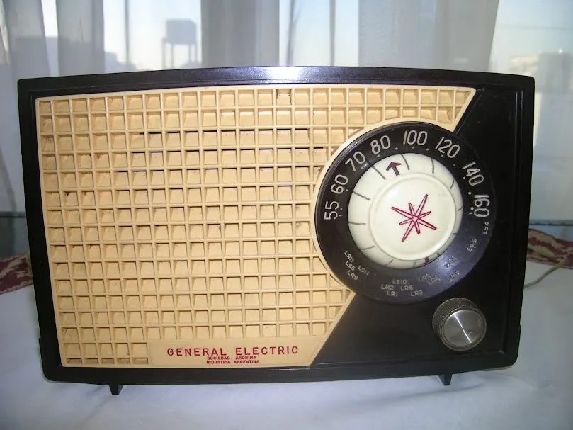 RADIO BAKELITA GENERAL ELECTRIC