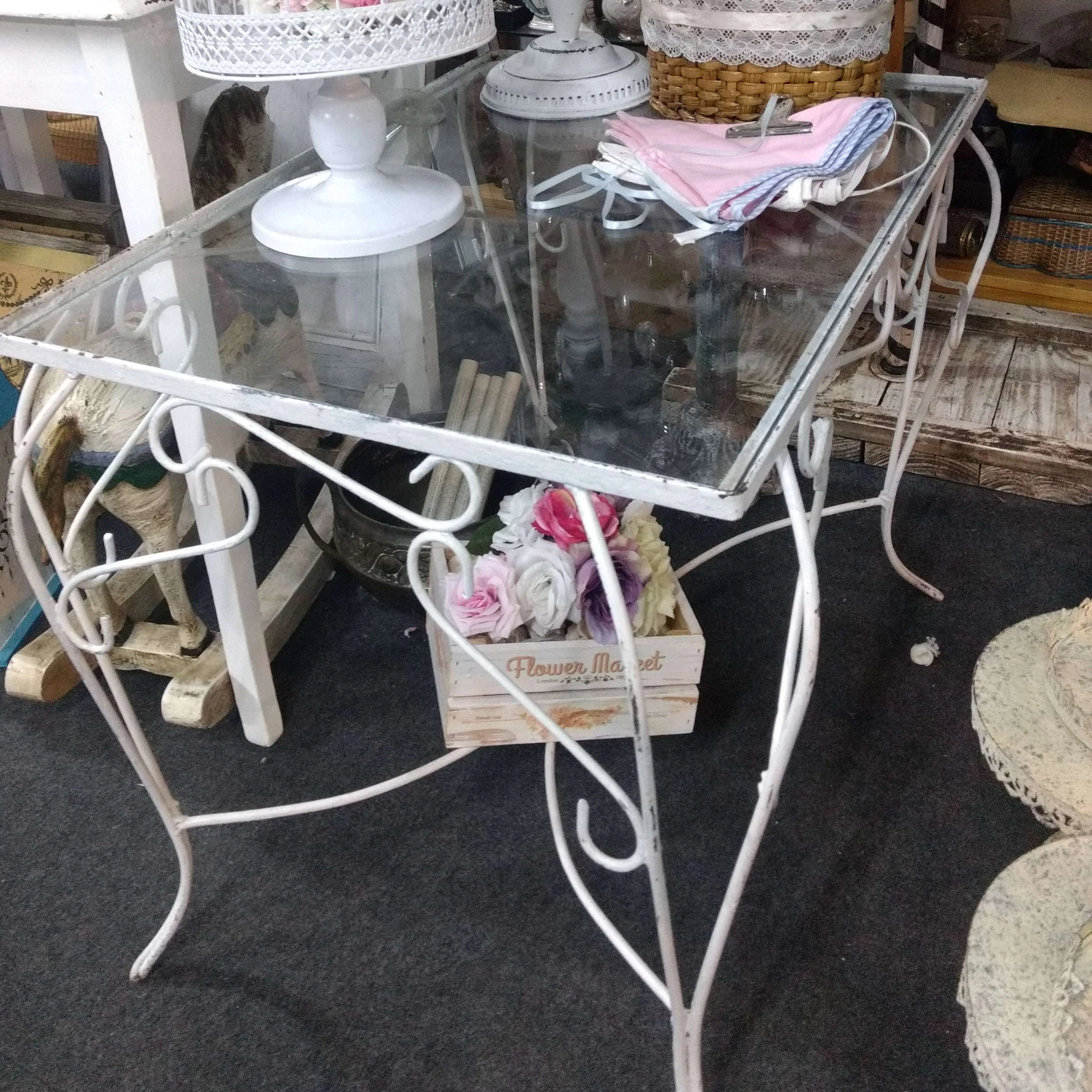 MESA JARDIN 03  Med 0.70 x0.50 alt 0.60