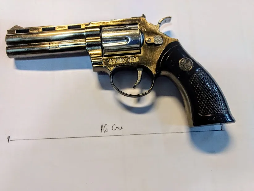 REVOLVER YA-NUO-107  16 cm largo -REPLICA