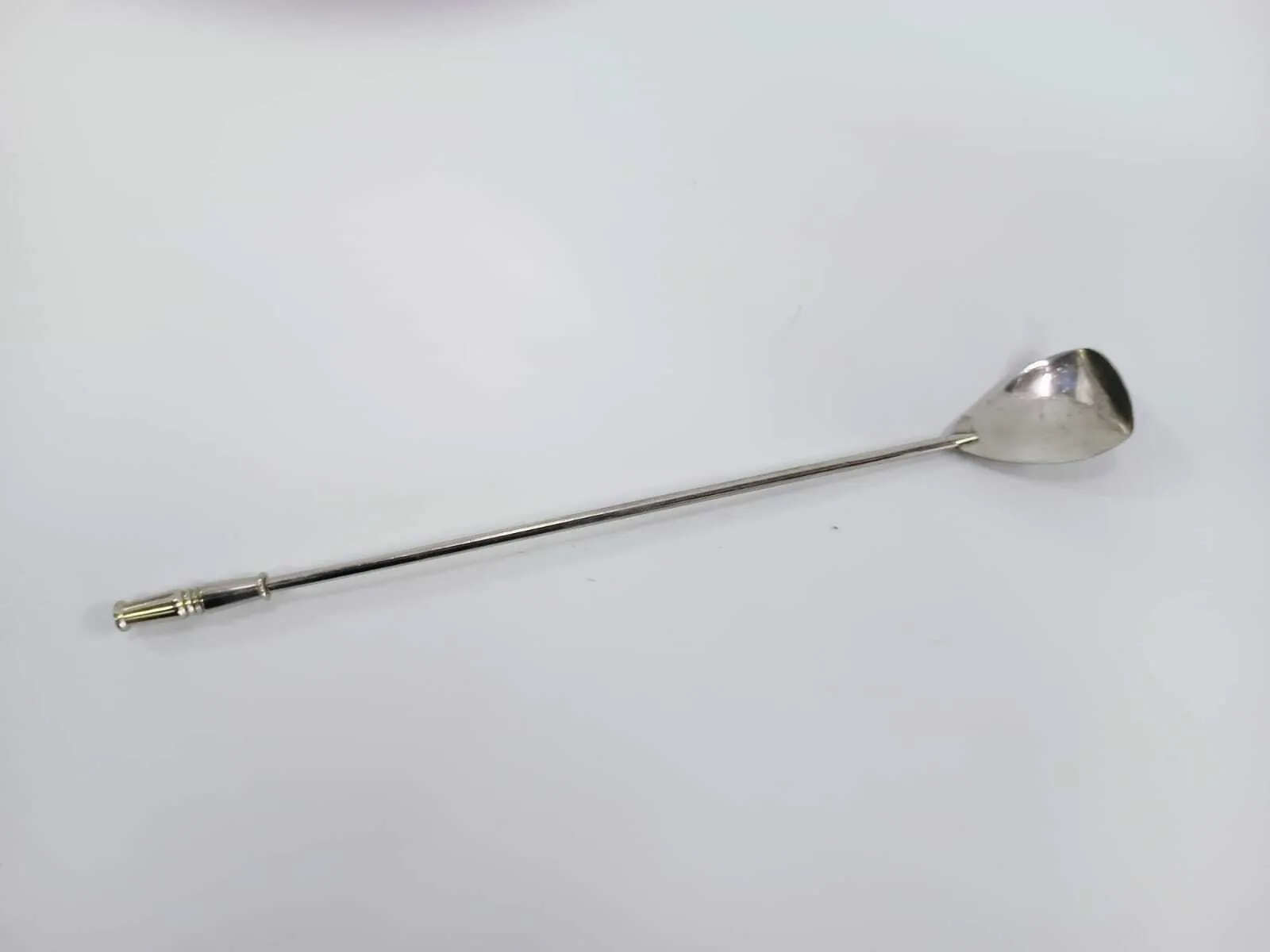 REVOLVEDOR DE COCTEL 