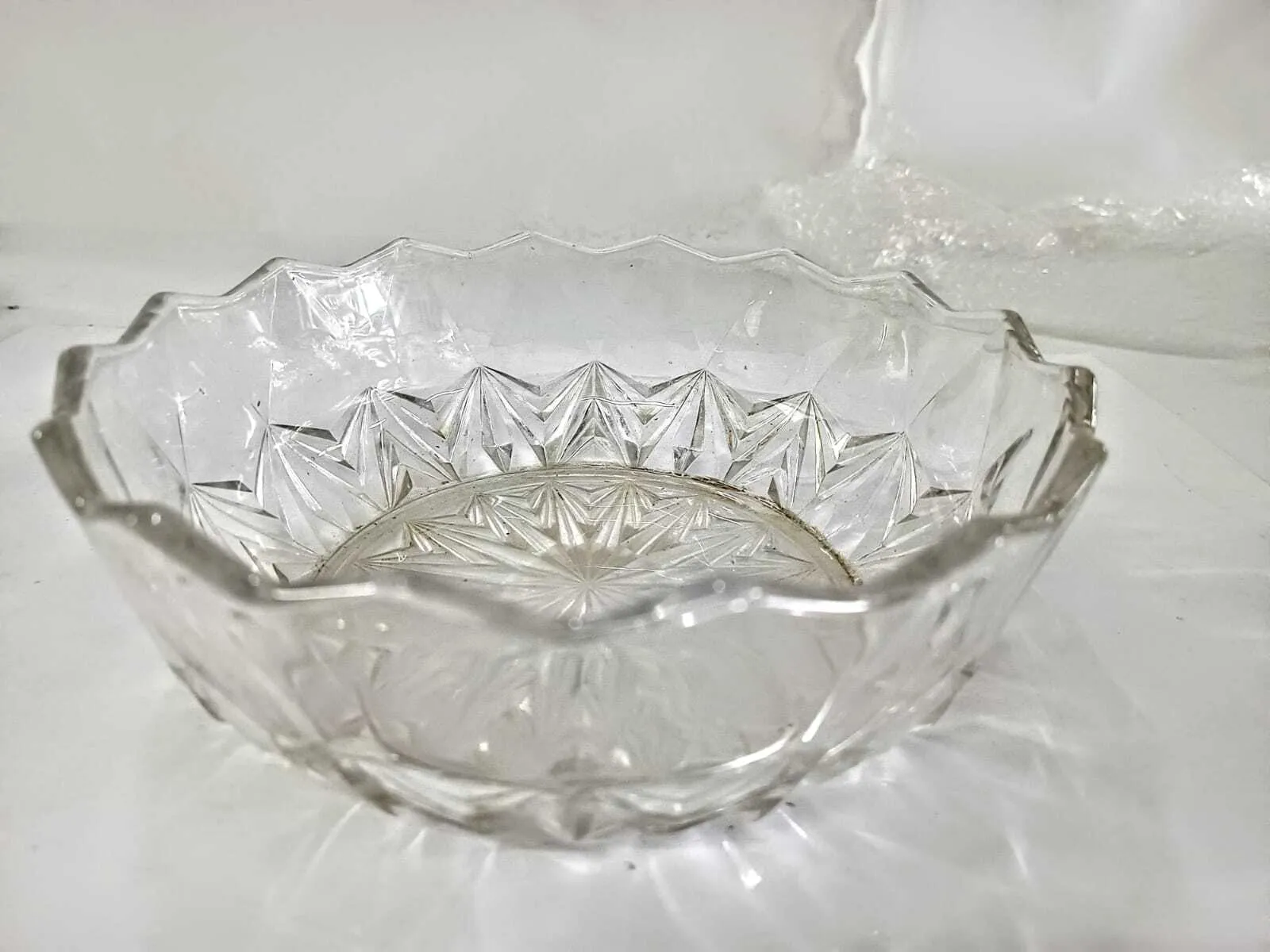 ENSALADERA CRISTAL LABRADO - "PICOS"  -22 X 8 CM ALT