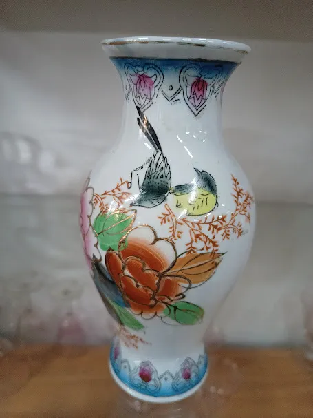 FLORERO PORCELANA CHINA COLIBRI . "FPC" ALT. 20 CM ALT