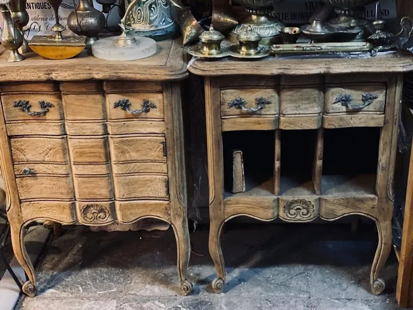 MESA DE LUZ PROVENZAL ROBLE ( A / B )