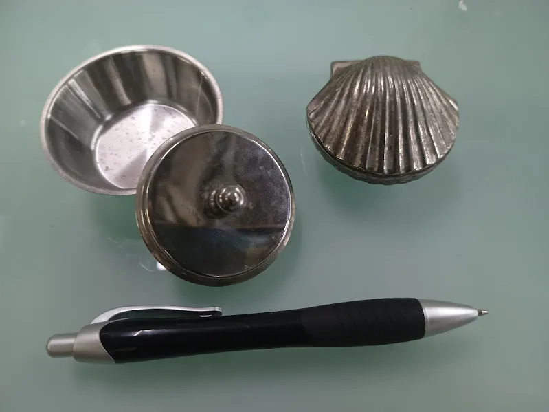 PASTILLERO PLATA ANTIQUE - OSTRA Y VARIOS AM . 6 CM