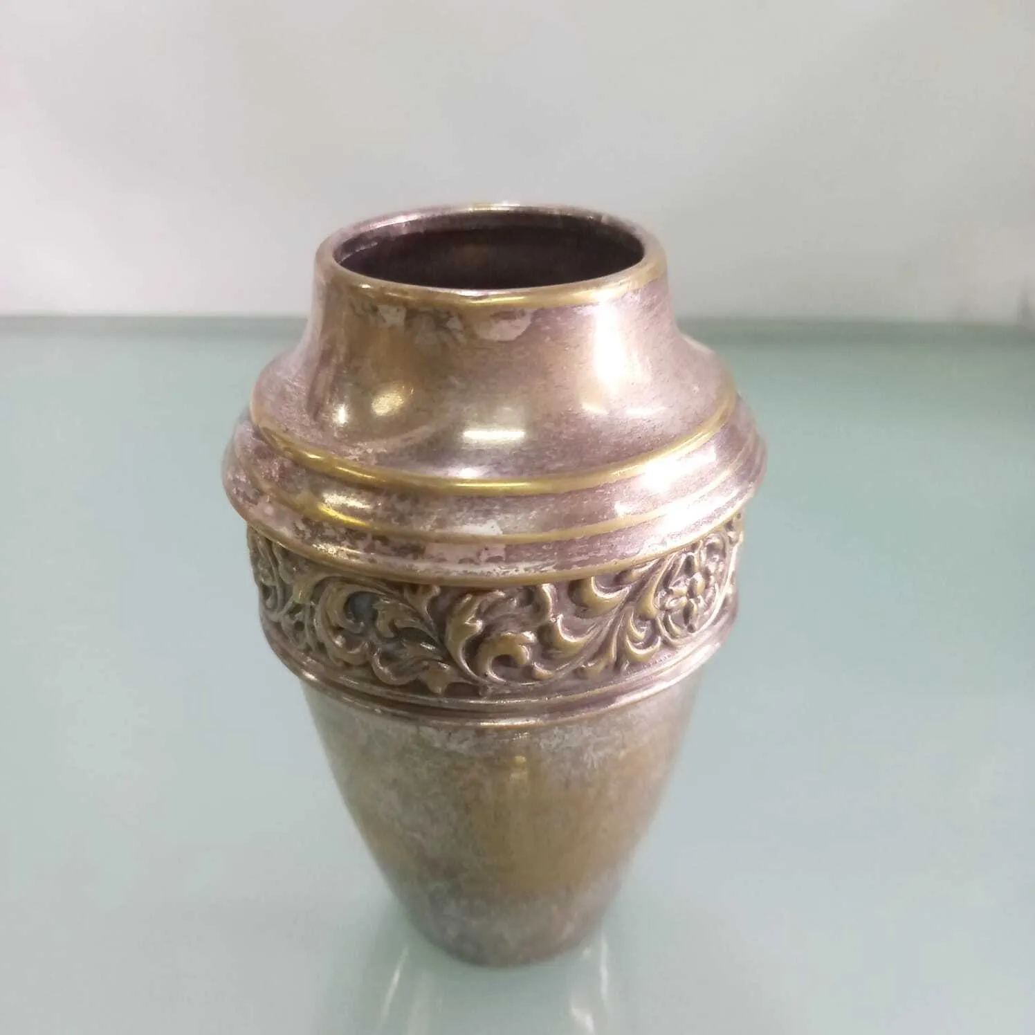 FLORERO PLATA ANTIQUE REPUJADO "FPAR5" Medida 5 x  15 xm  M