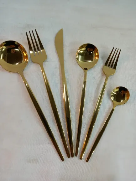 CUCHARITA  DE  TÉ - DORADO SHINE