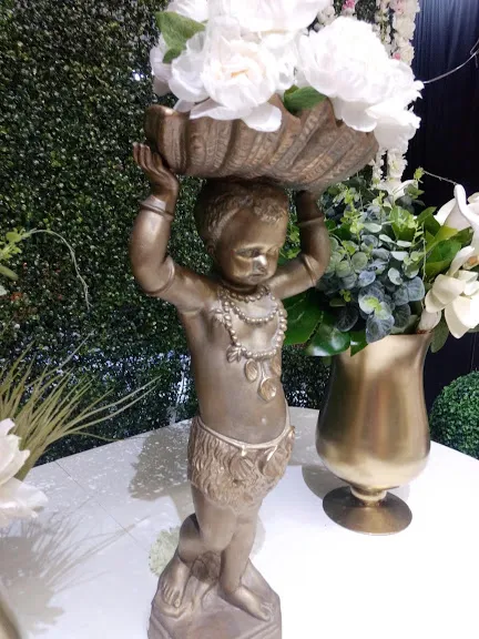 FIGURA ORO QUERUBIN CON CUENCO  OSTRA  Diam 20 X 72 ALT