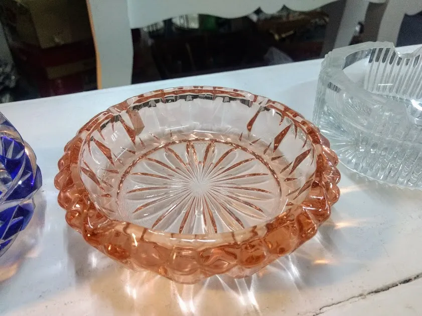 CENICERO CRISTAL  TALLADO ROSA SALMON