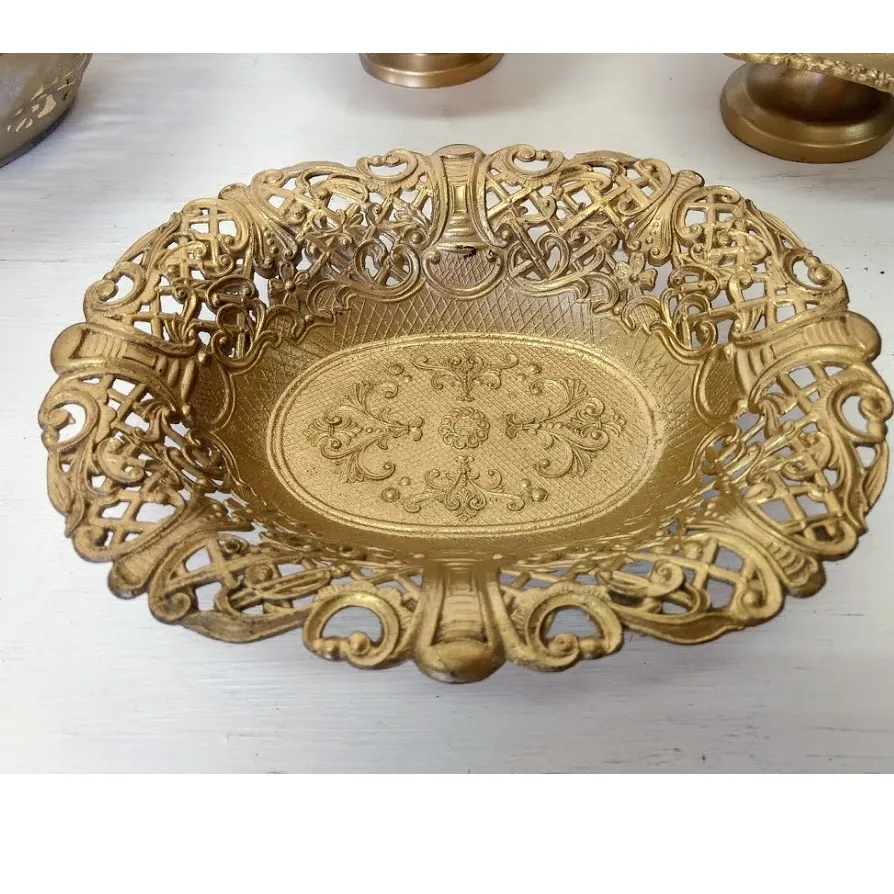 CENTRO  "C2"  METAL ORO  CALADO CHICO (CS034)