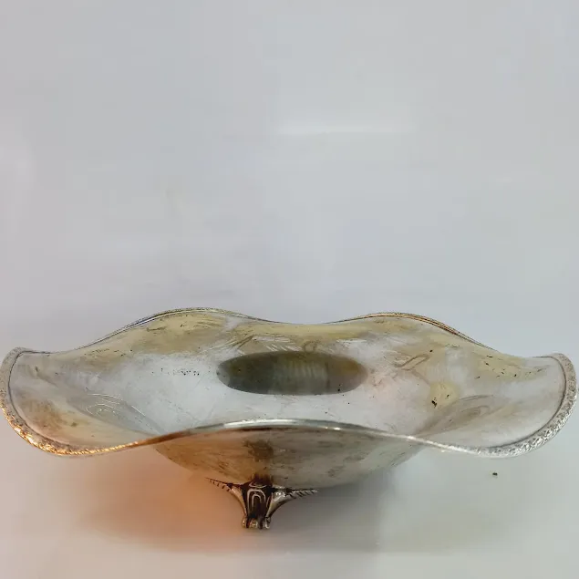 CENTRO PLATA ANTIQUE  3 PATITAS " ONDAS"  CPA 04 diam 30 cm