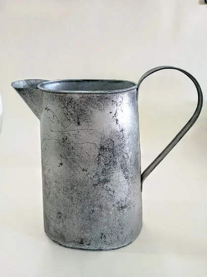 JARRA DE ZINC  Boca 14 X10 X 26 cm Alt.