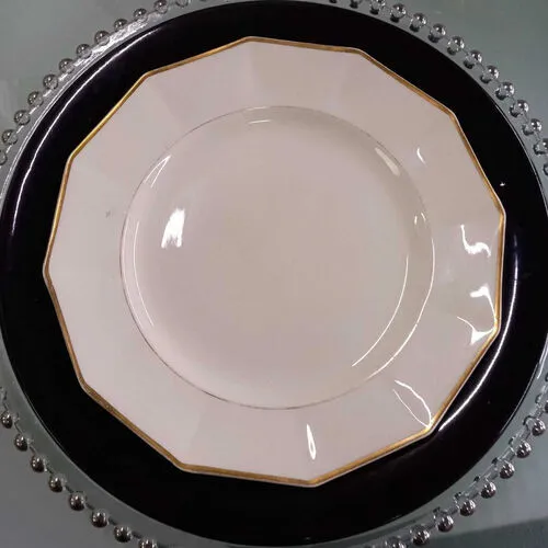 PLATO  ENTRADA/POSTRE  HEXAGONAL Borde Oro Diam 20 cm