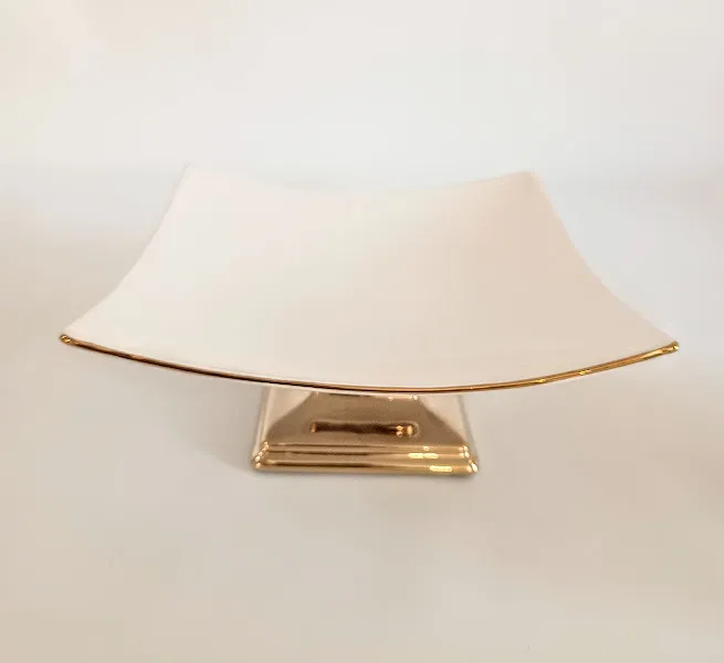 PIE DE TORTA BLANCA PIE ORO "DUBAI" CHICO   15 X 15 X 6 CM     ALT.