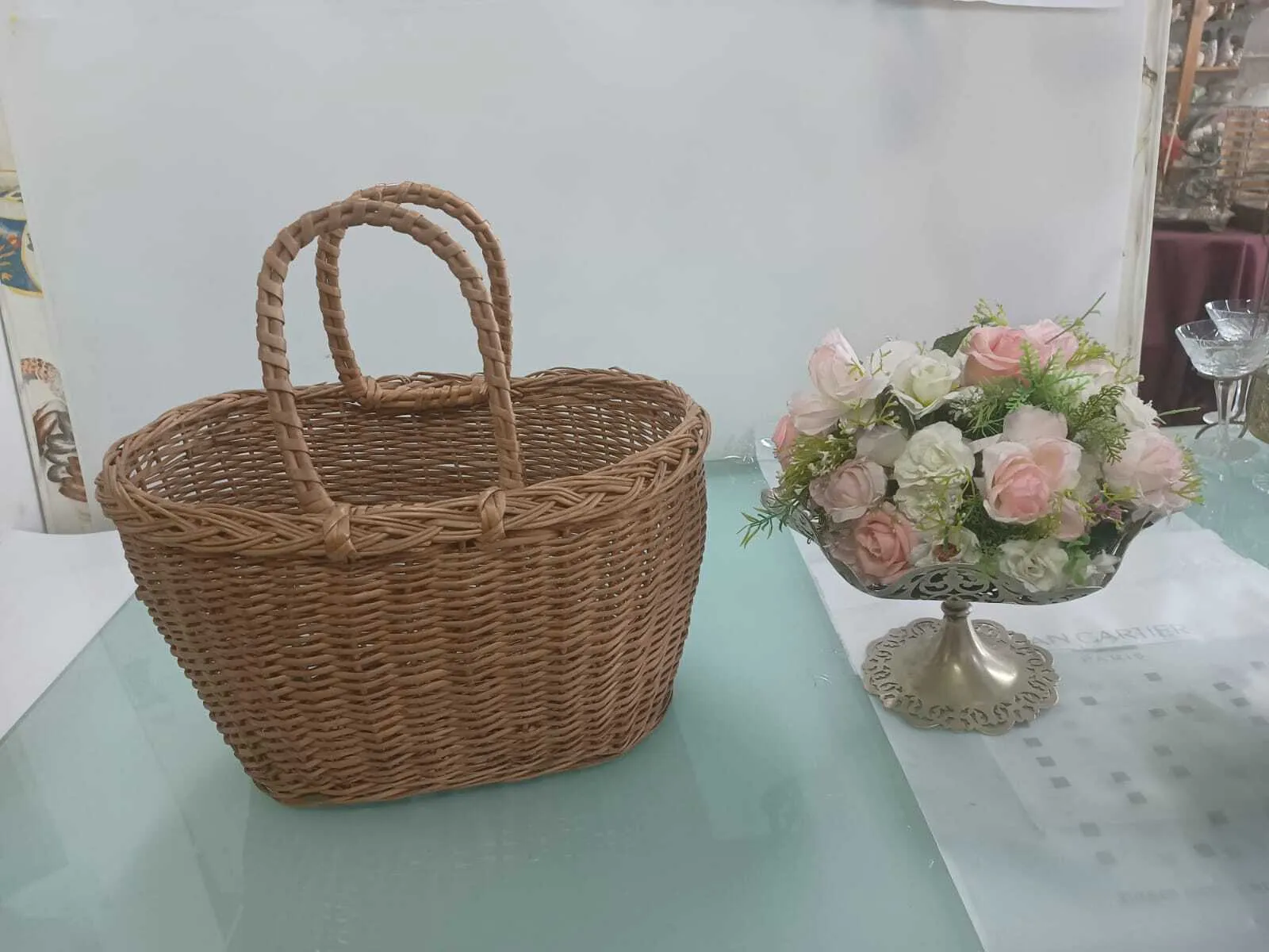 CANASTA MIMBRE  OVAL CON 2 ASA  "CAN4" Med: 38 x 25 x 25 cm Alto 40  cm