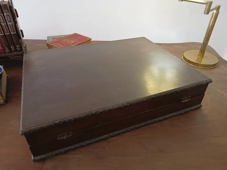 CAJA MADERA BAJA INTERI0R TAPIZADA " CM5"