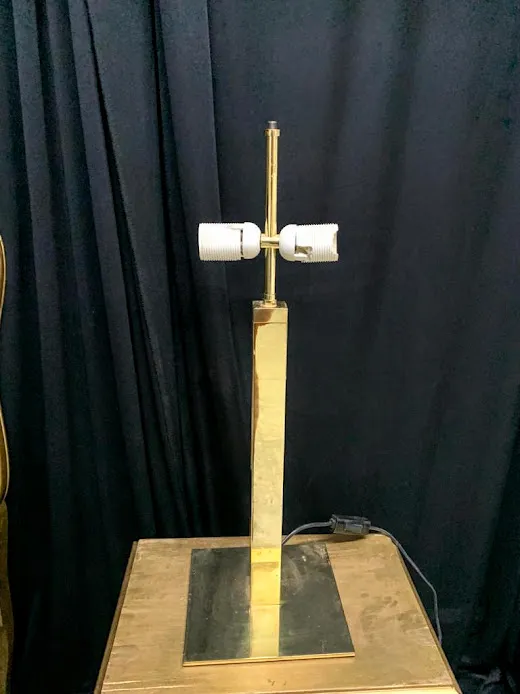 LAMPARA DE DISEÑO  CUERPO BRONCE  RECTANGULAR    " OLIVER"