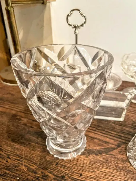 FLORERO CRISTAL TALLADO "FCTN1"  14 X 19CM ALT