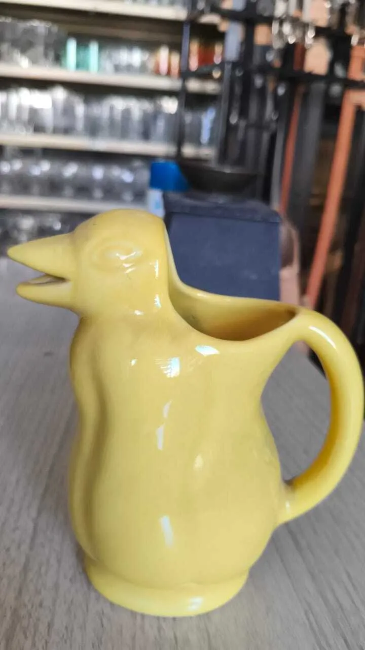 PINGUINO AMARILLO