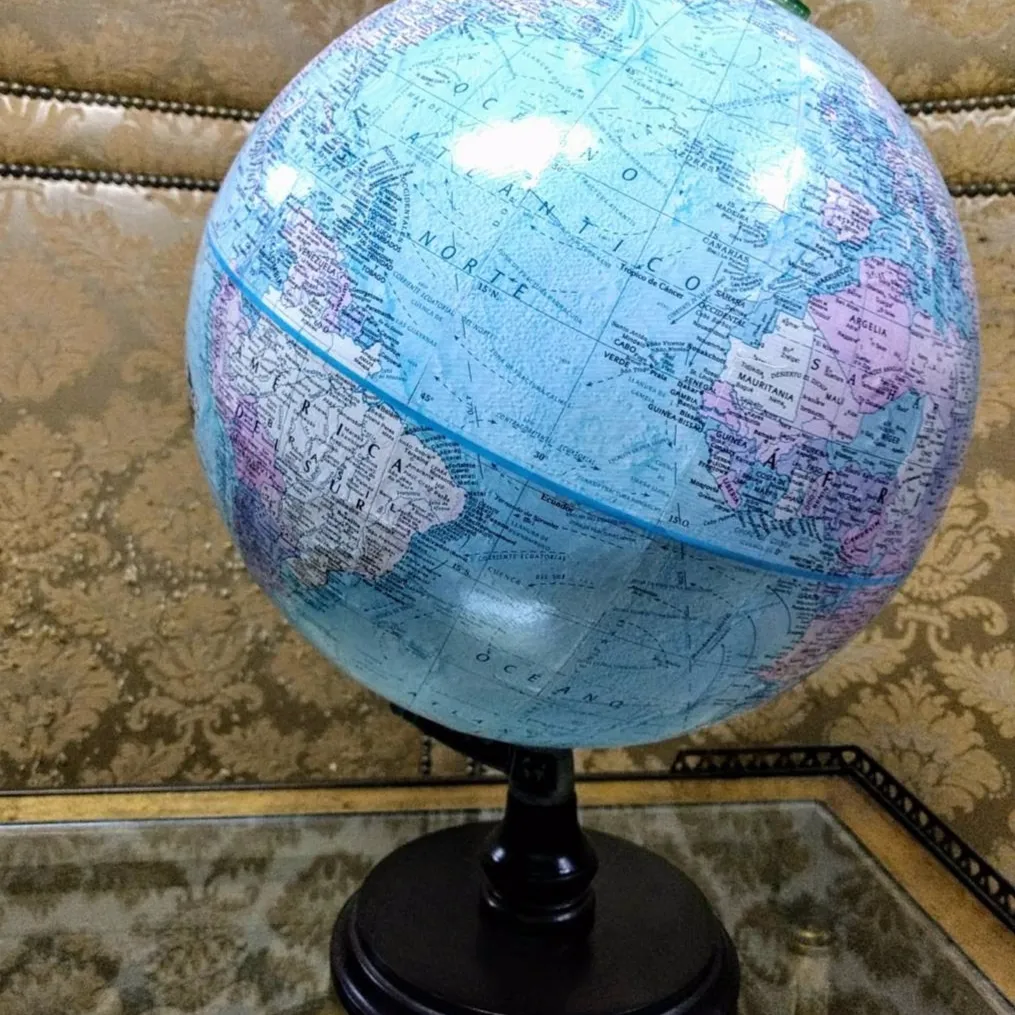 GLOBO TERRAQUEO  GLOTER .Pie madera y metal