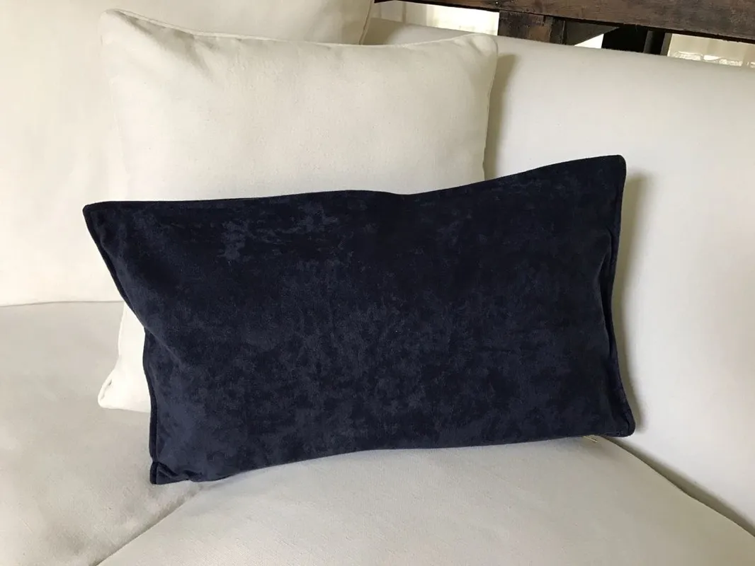 ALMOHADON GAMUZA AZUL 50X30 (GAR)
