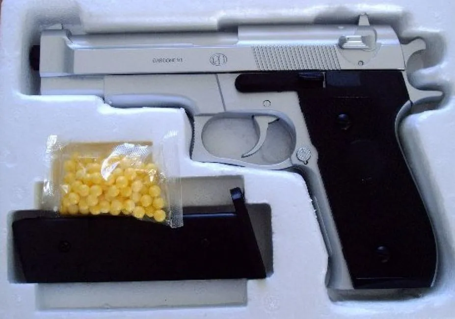 ARMAS DE FUEGO  REPLICA 