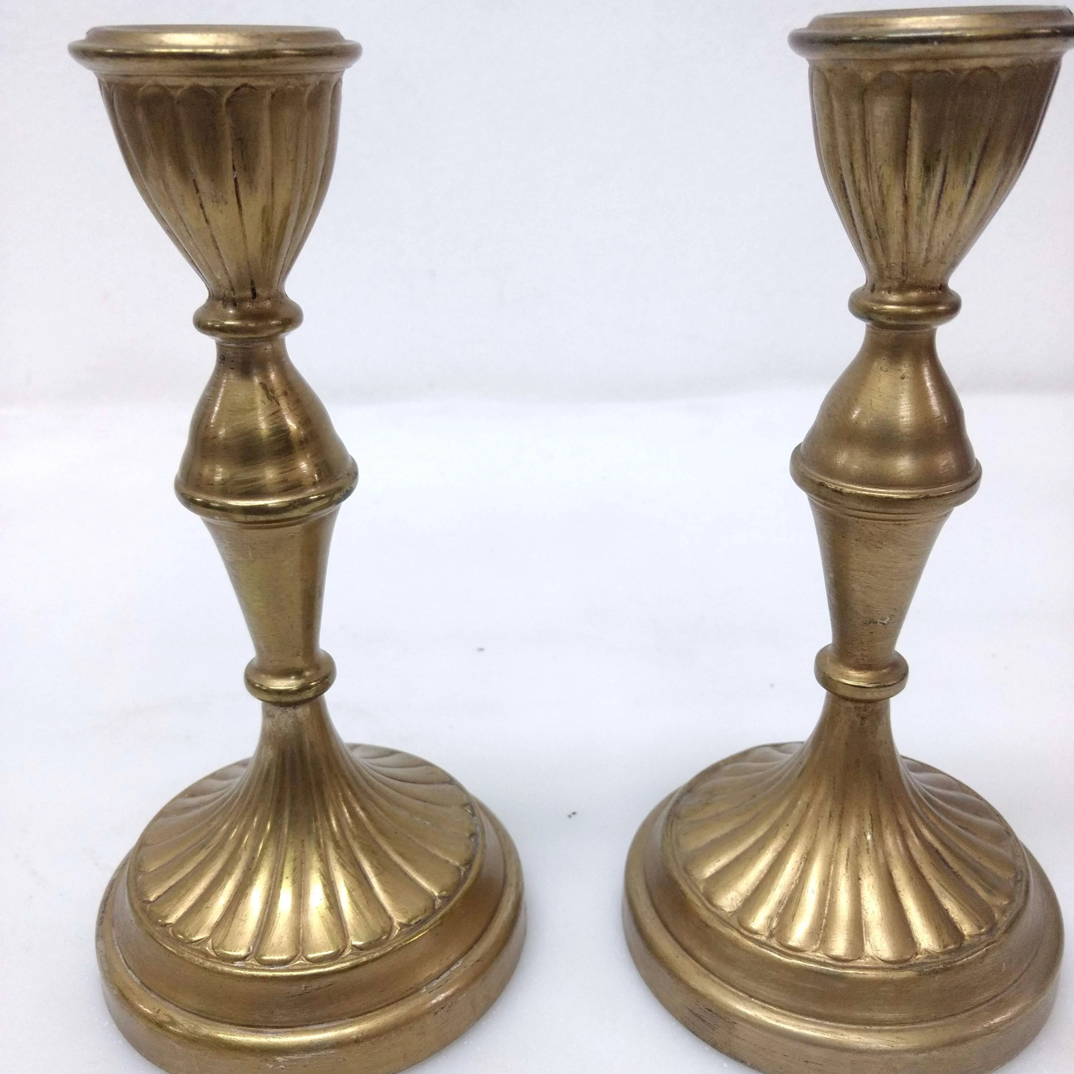 Candelabro Metal Oro 1 vela  base estriada - 20 CM CO1V