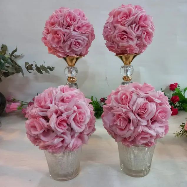 ESFERA DE FLORES  ROSA ROSA  CHICAS Diametro 18 cm