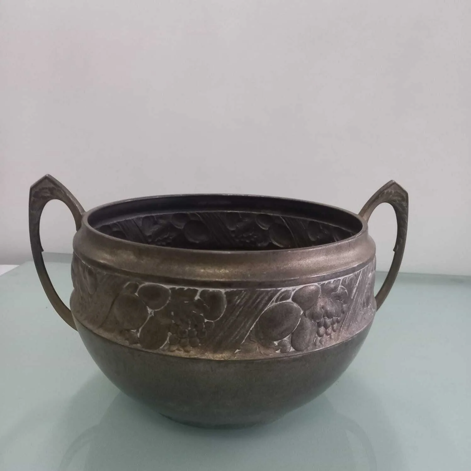 VASIJA DE BRONCE ORIENTAL BORDE FRUTAS "VB01" diam 0.24 x 0.18 alt