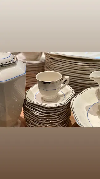 TAZAS  DE CAFE  INGLESA HUGES 