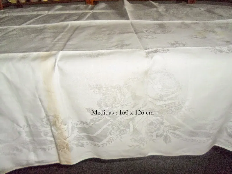MANTEL HILO DE DAMASCO -" NINA"  1.60 X 1.26  - CON ZONAS AMARILLAS