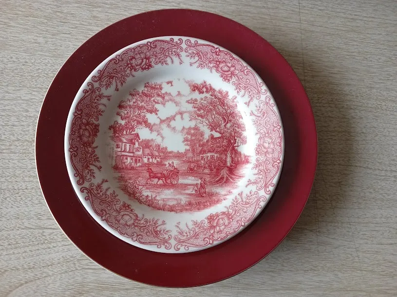 PLATO DE ENTRADA / POSTRE  RED COUNTRY - 18 CM