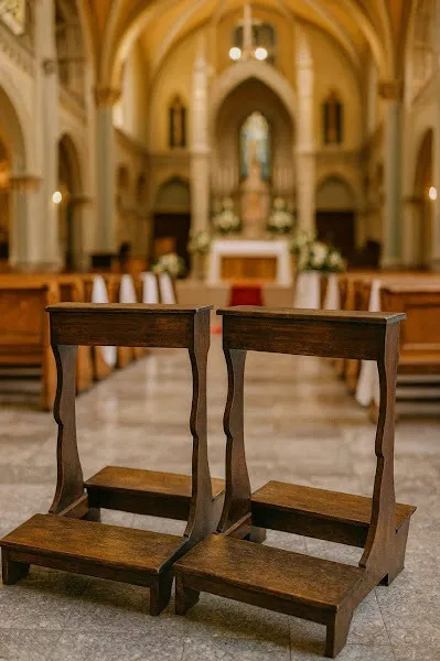 RECLINATORIO IGLESIA DE ROBLE PARA ORAR