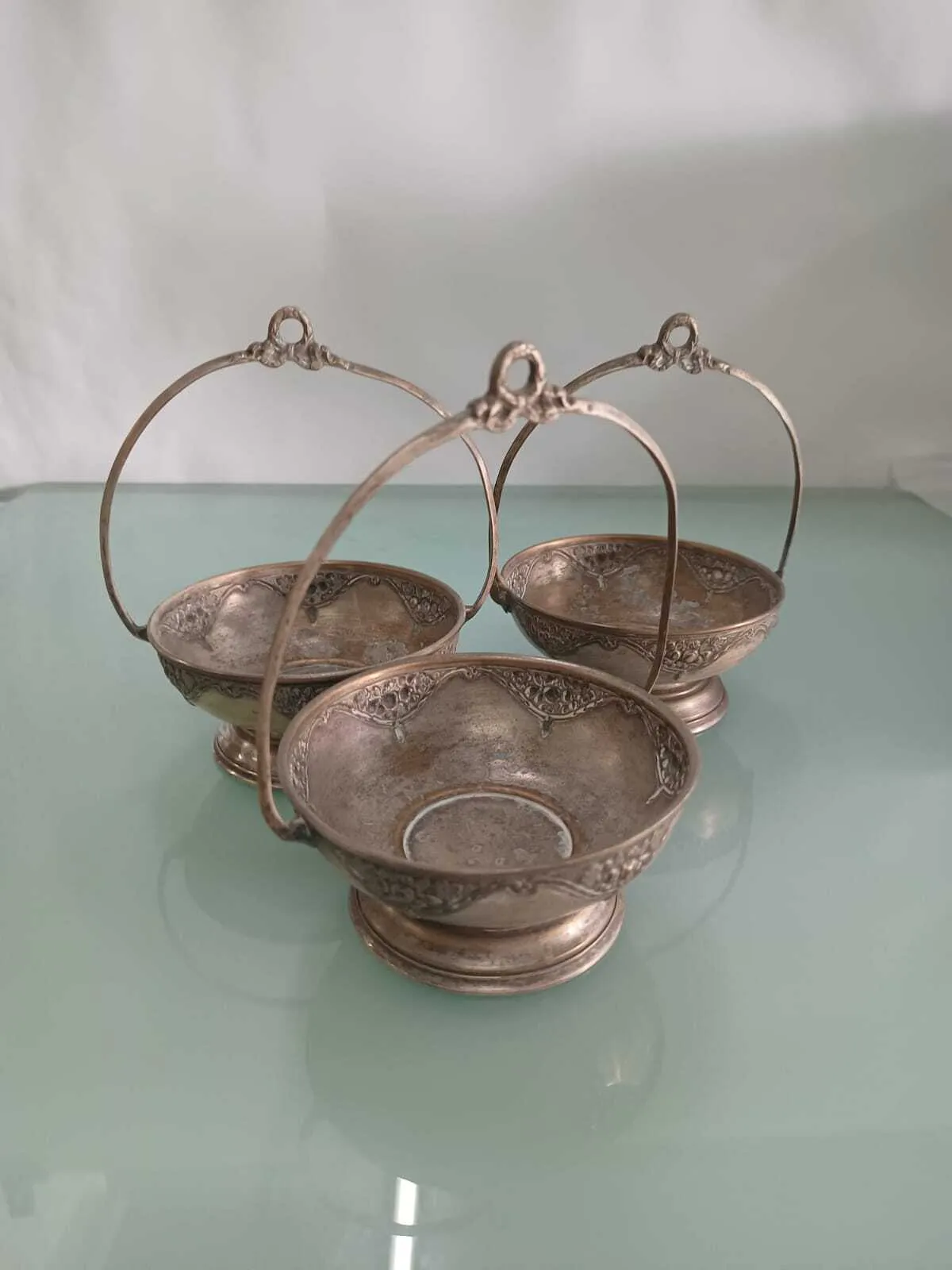 CANASTITAS PLATA ANTIQUE UVAS "OXFORD " DIAM. 10 CM