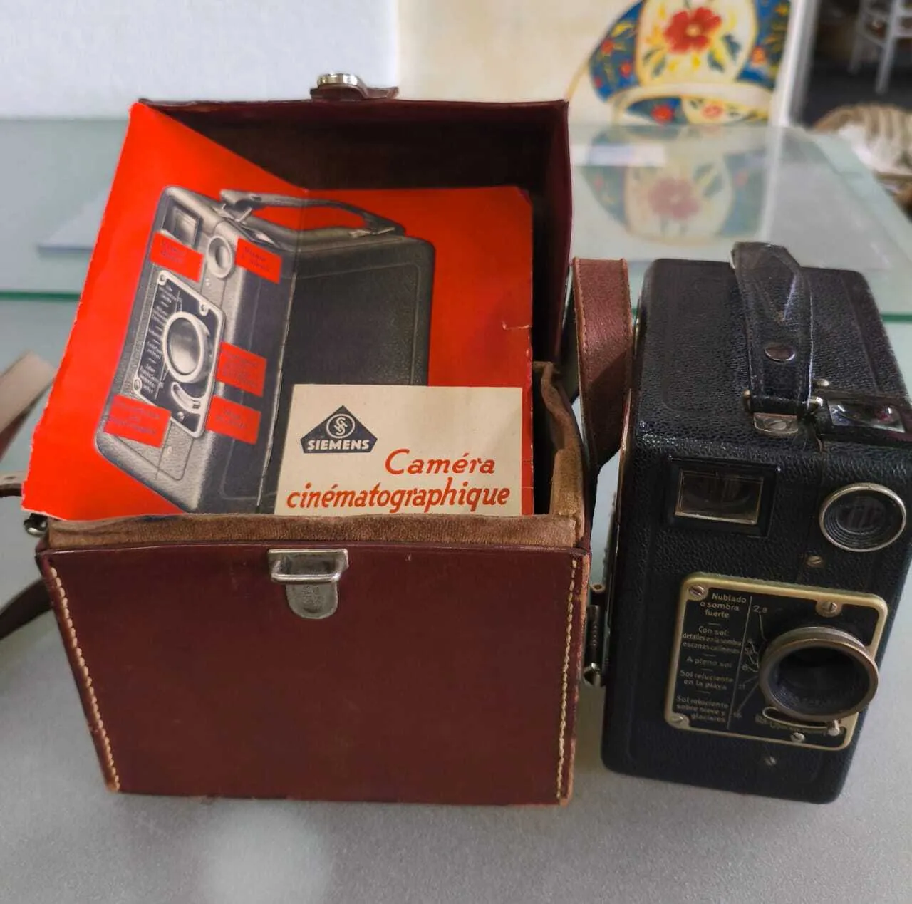 CAMARA FOTOGRAFICA  "SIEMENS" CON ESTUCHE CUERO MARRON.