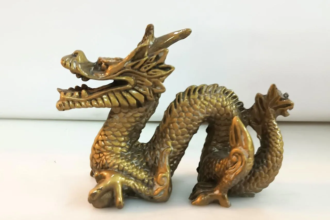FIGURA  DE BRONCE  DRAGON: Med  16 X  10 CM 