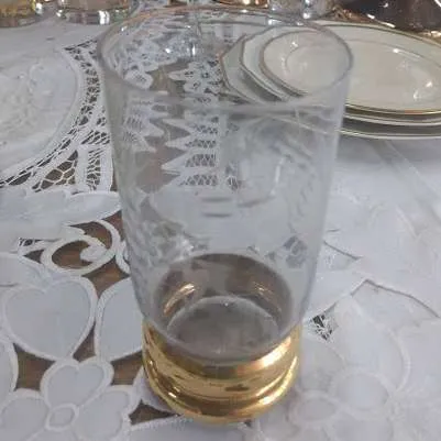 Vasos Antiguos Oro Base  Uvas 