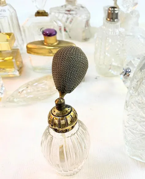 PERFUMERO CHICO CON VAPORIZADOR GRIS " PVG"