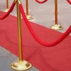 ALFOMBRA ROJA OSCURO MOQUETE 1 X 2 mt ( MO12)