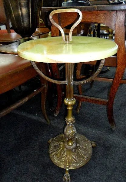 MESITA FUMADORA BRONCE Y MARMOL