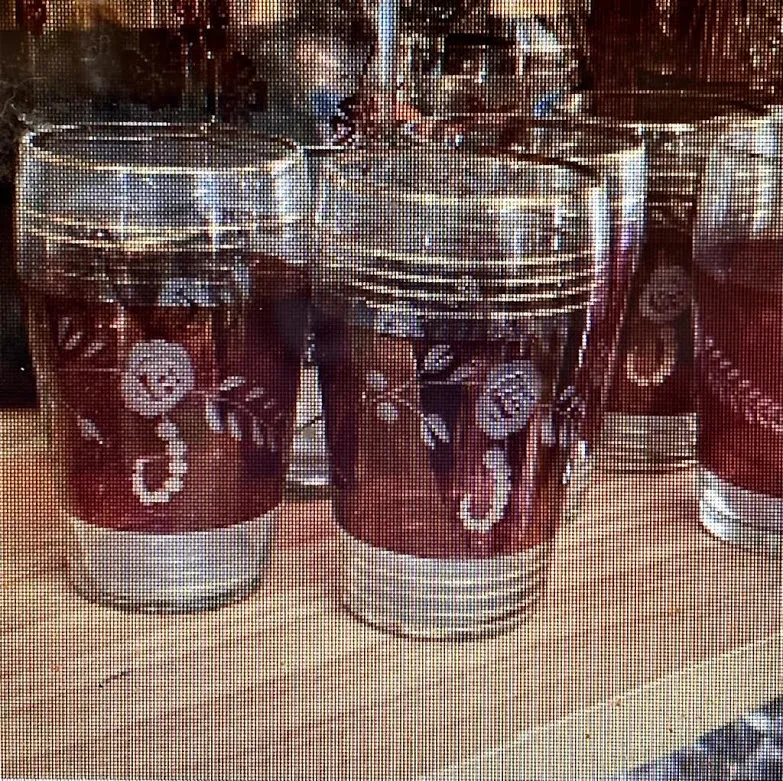 VASO ANTIGUO CRISTAL ROJO Y ORO  CON ESPIGAS 