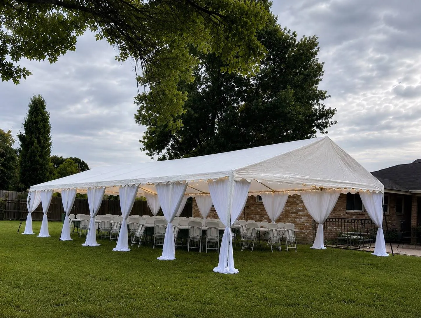20x40 Signature Frame Tent Package – 72 to 96 Guests