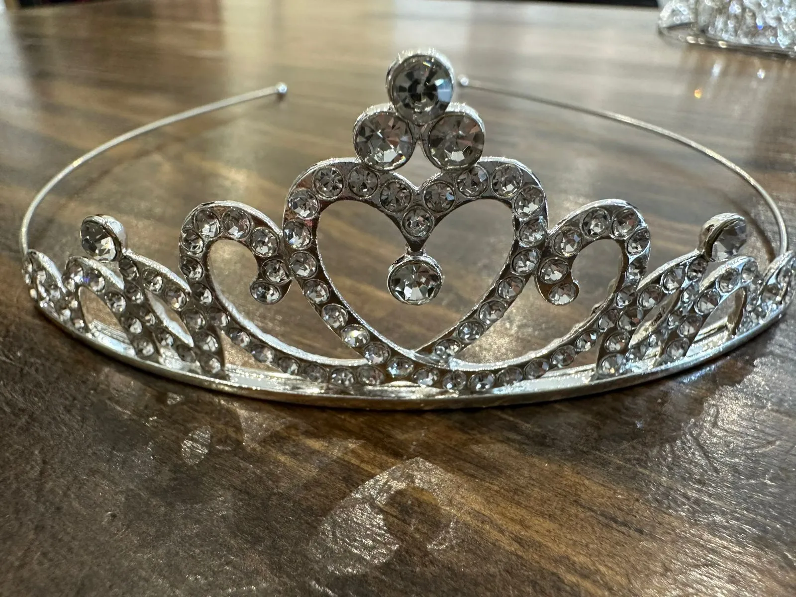 TIARA 6