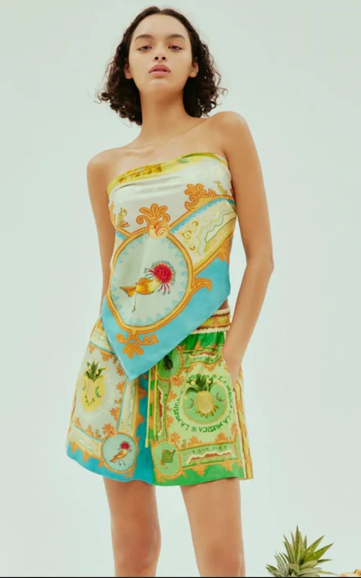 Alémais La Musica Short Exclusive 