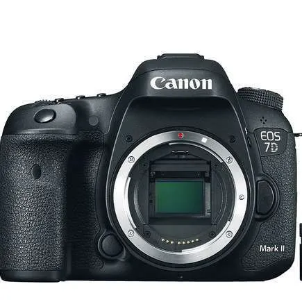 Canon EOS 7D Mark II DSLR