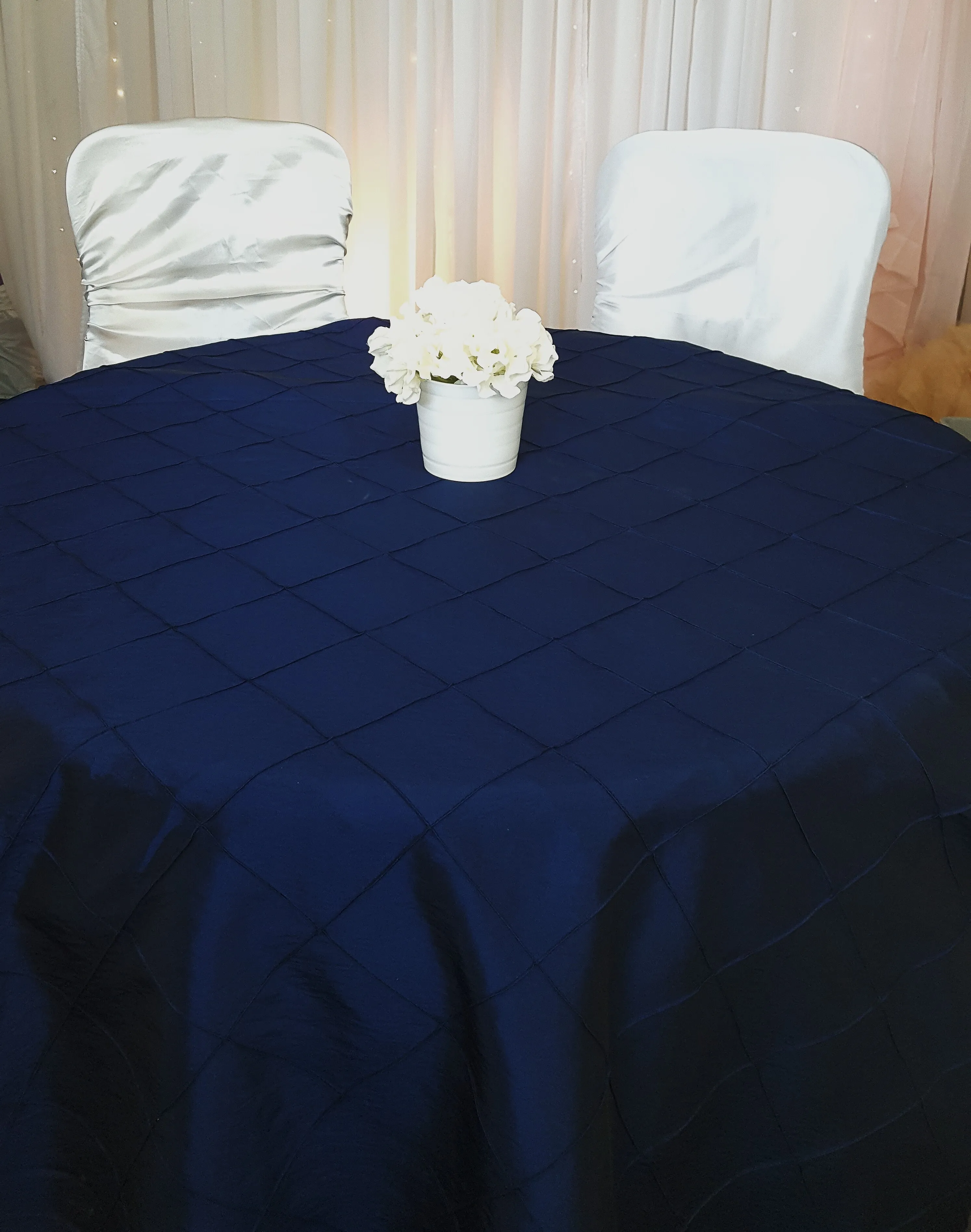Round Table Linen - 120in - Pintuck - Navy