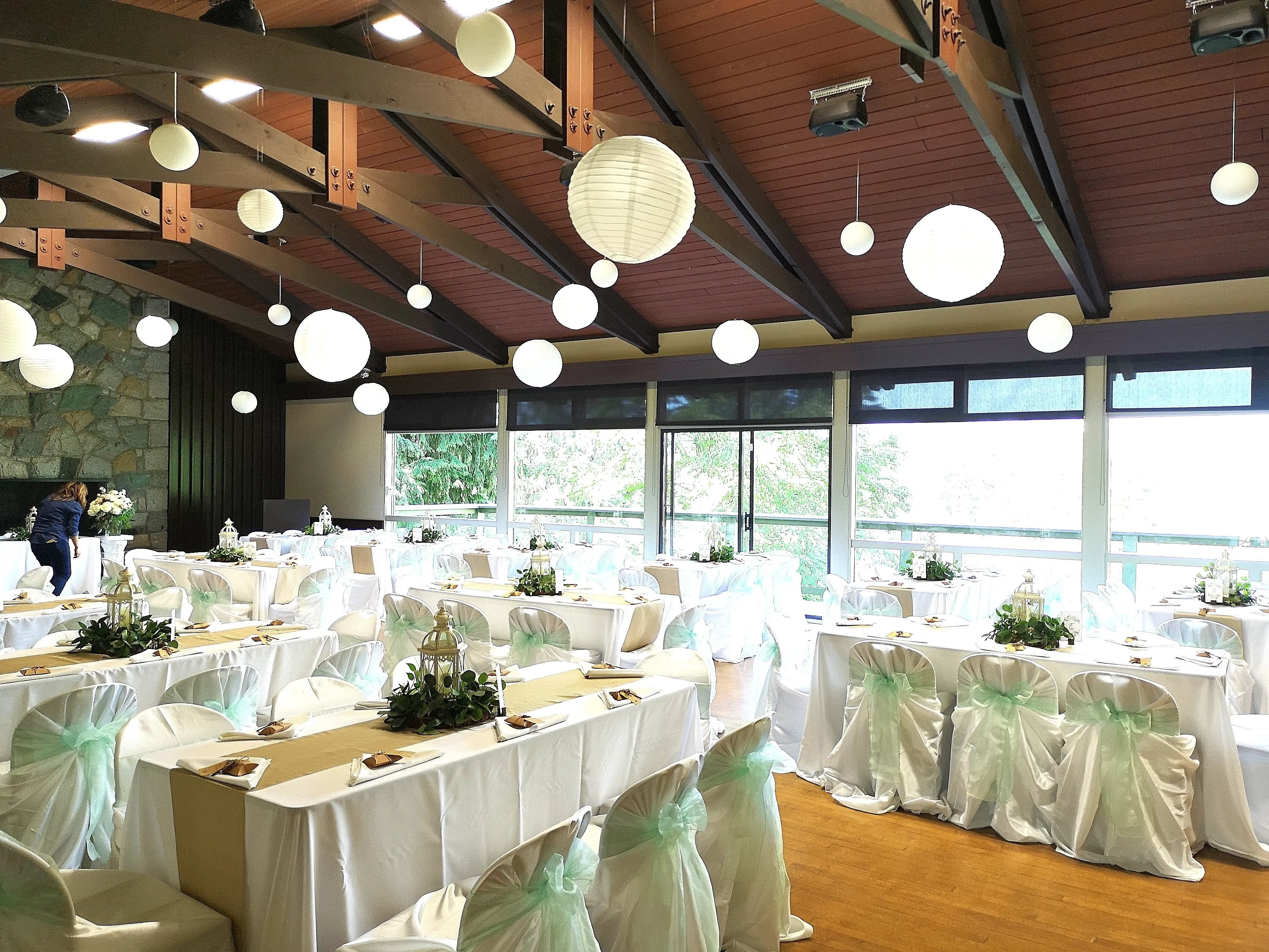 Ceiling Treatment - Lantern - White