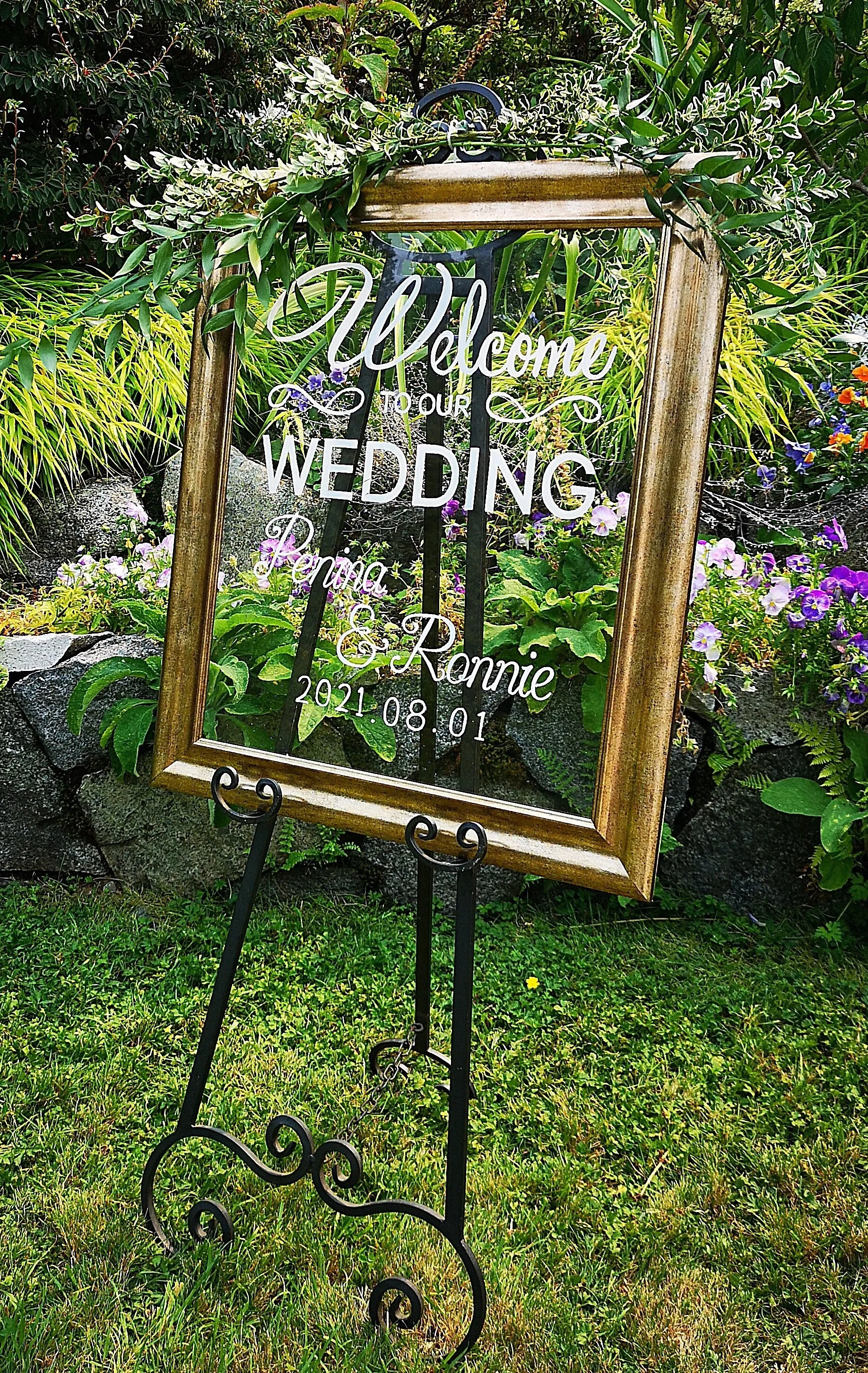 Sign - Welcome Sign - Gold Frame