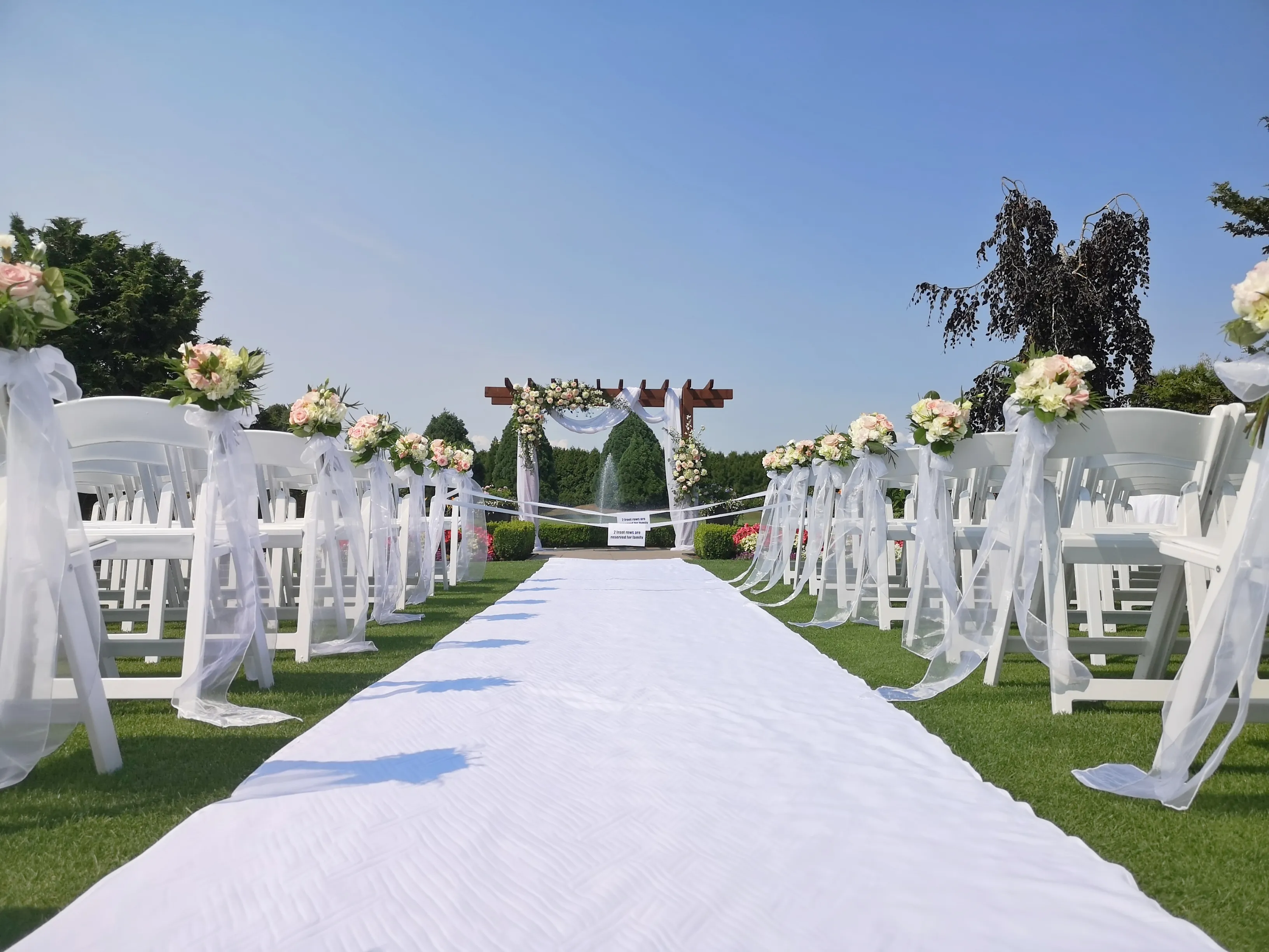 Aisle Runner - 90ft - White
