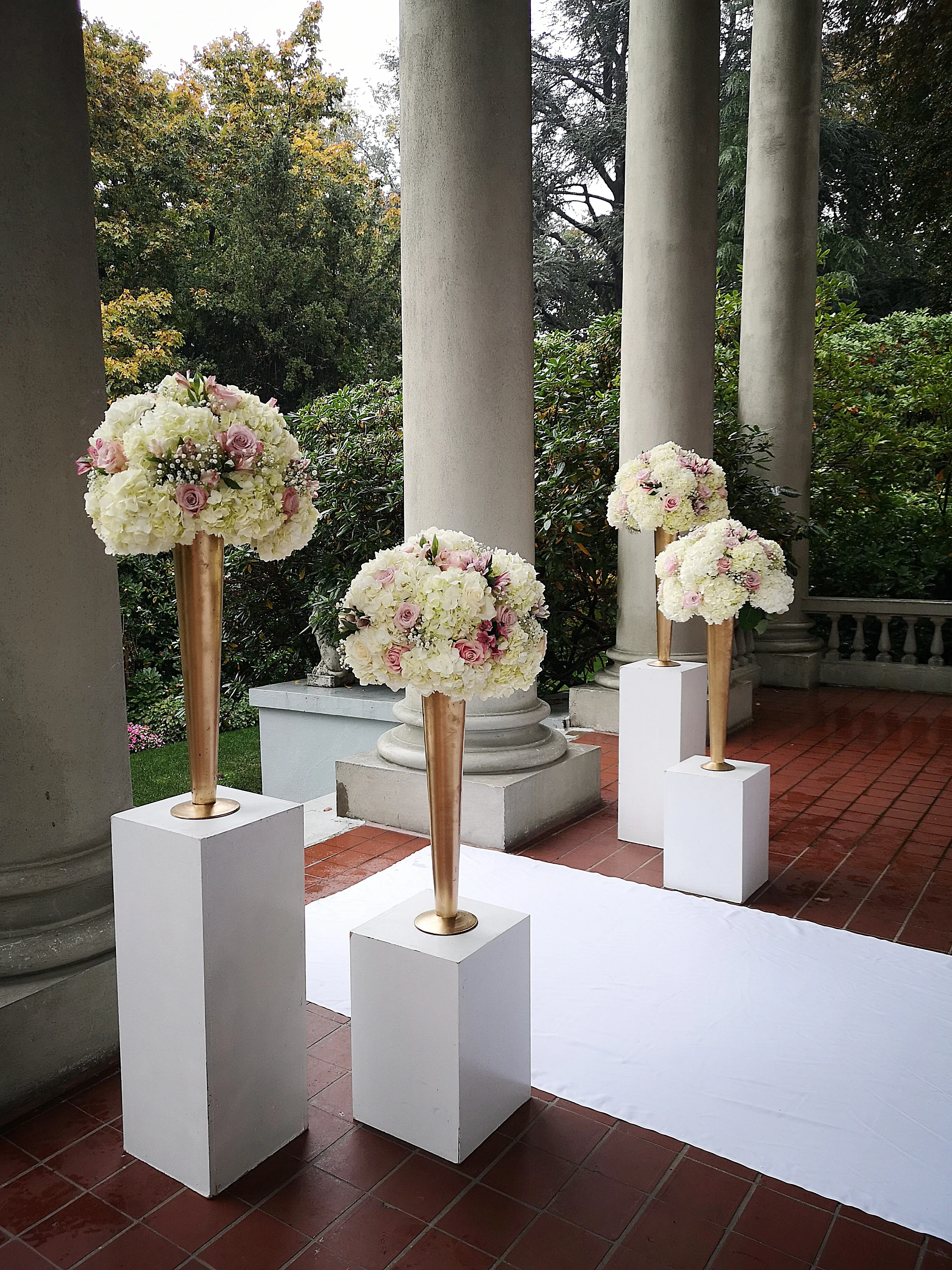 Ceremony Decor - Pillar - White
