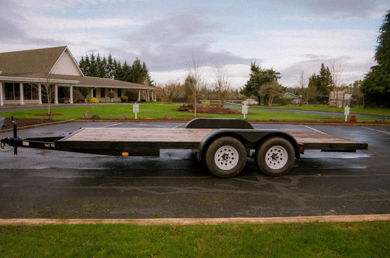 7x18 Flatbed / Car Hauler